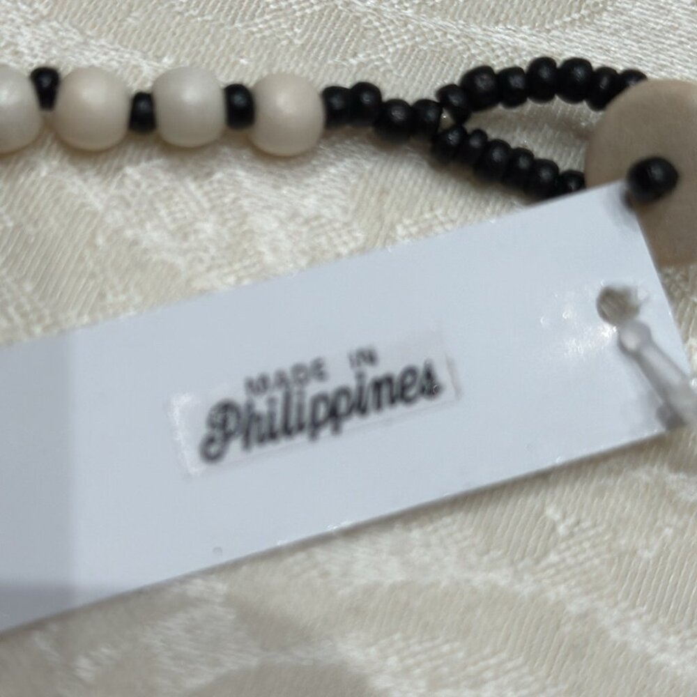 NWT decouture wooden bead statement necklace - Picture 5 of 6